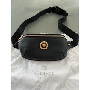 BRAND NEW NEVER WORN Versace Belt Bag